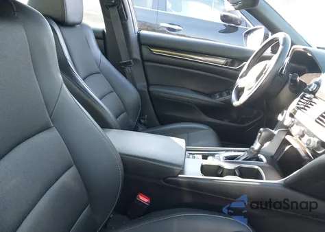 2021 Honda Accord Sport z USA, uszkodzony, nr VIN 1HGCV1F3XMA112702